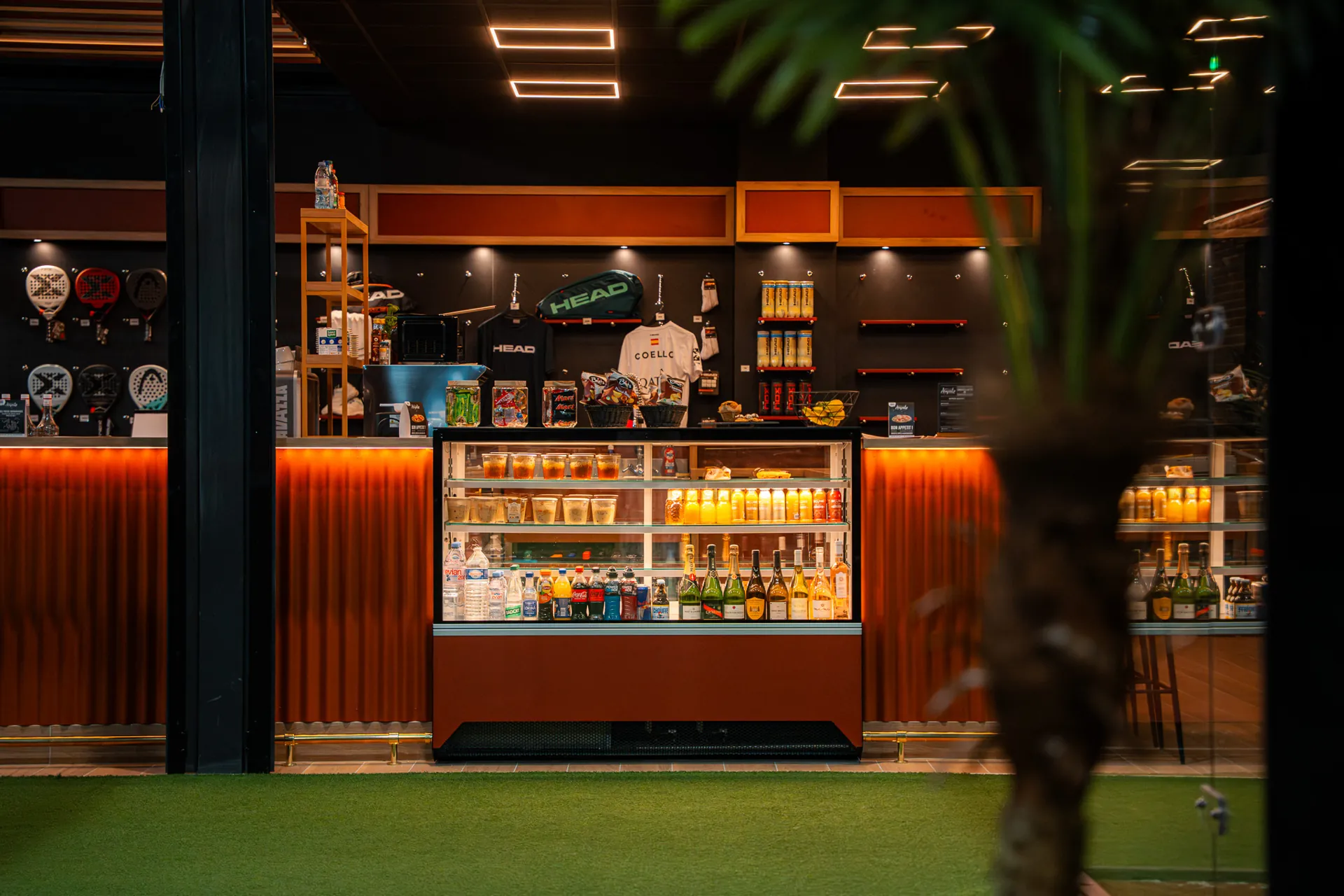 Bar et restauration du Cocoon Padel Club, ouvert jusqu'à 23h30